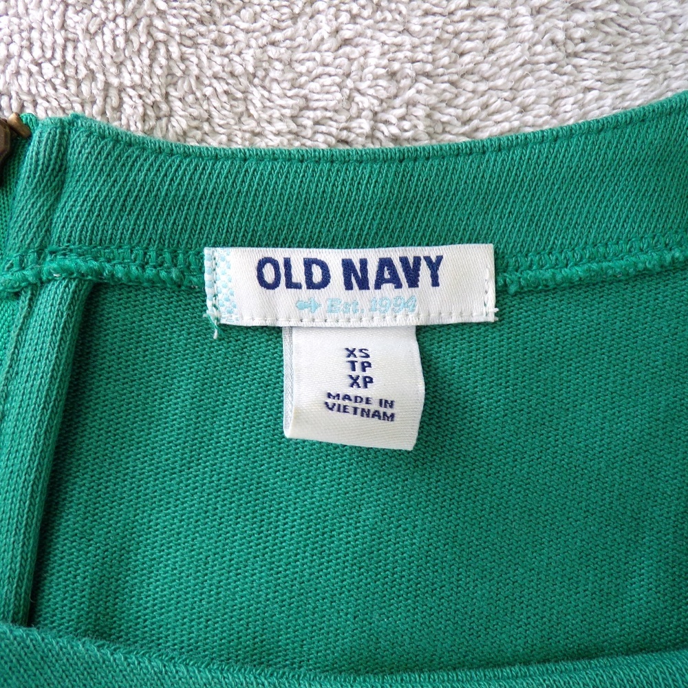 2/20 Sweater - Picture 2 of 3